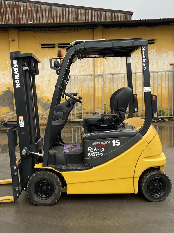 Xe nâng điện Komatsu ngồi lái 1,5 tấn FB15-12 - Ảnh 2