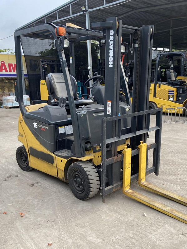 Xe nâng điện ngồi lái 1,5 tấn Komatsu FB15-12 - Ảnh 4