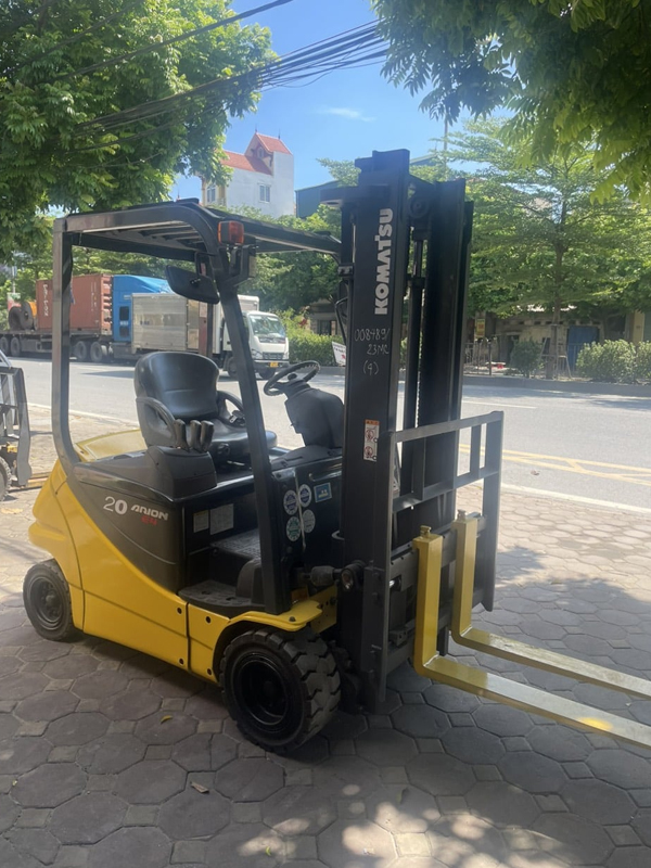 Xe nâng điện Komatsu ngồi lái 2 tấn FB20A-12 - Ảnh 5