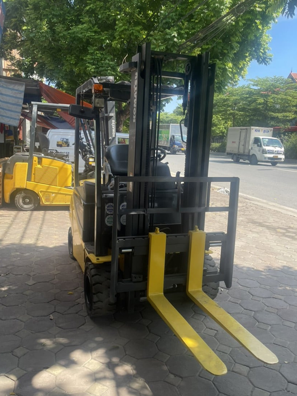 Xe nâng điện Komatsu ngồi lái 2 tấn FB20A-12 - Ảnh 4