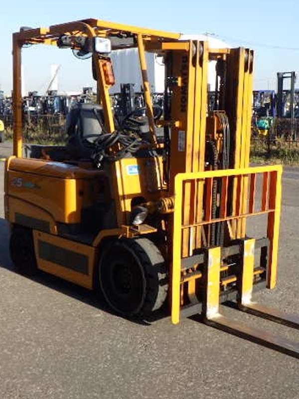 Xe nâng điện ngồi lái 3 tấn Komatsu FB30-12