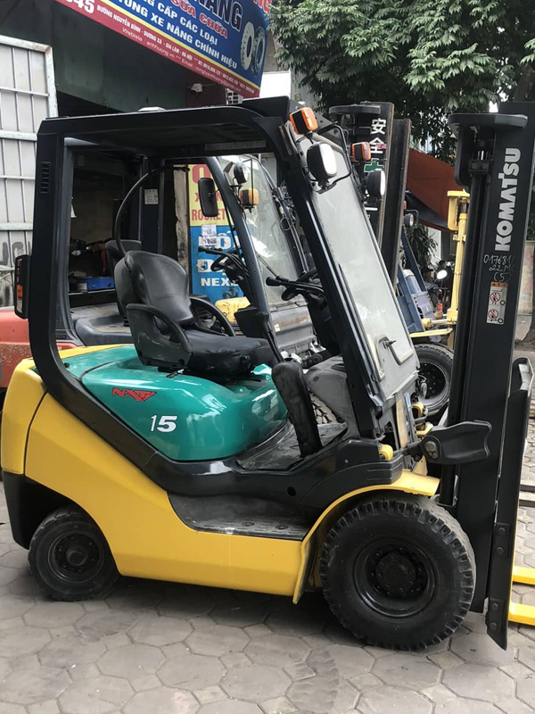 Xe nâng xăng 1.5 tấn Komatsu FG15C-20