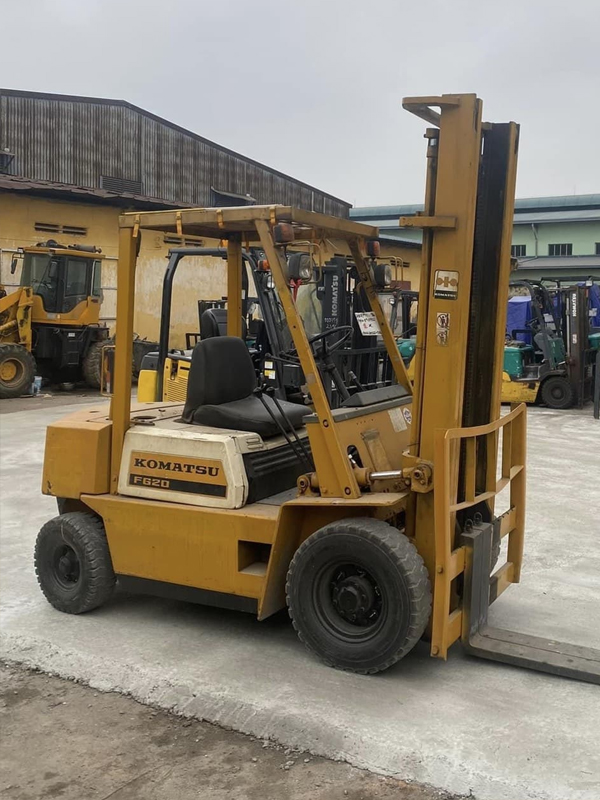 Xe nâng xăng 2.0 tấn Komatsu FG20-8