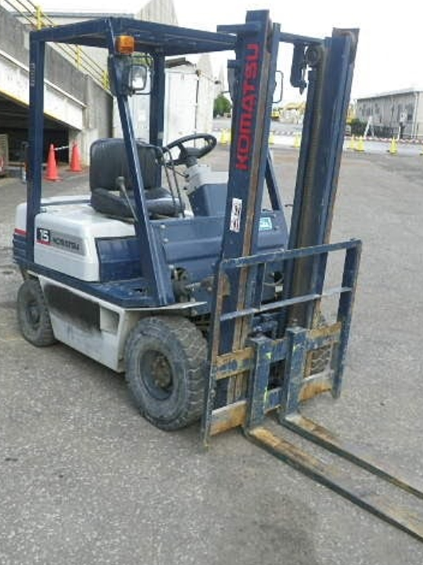 Xe nâng xăng ngồi lái Komatsu 1.5 tấn FG15L-15 - Ảnh 3