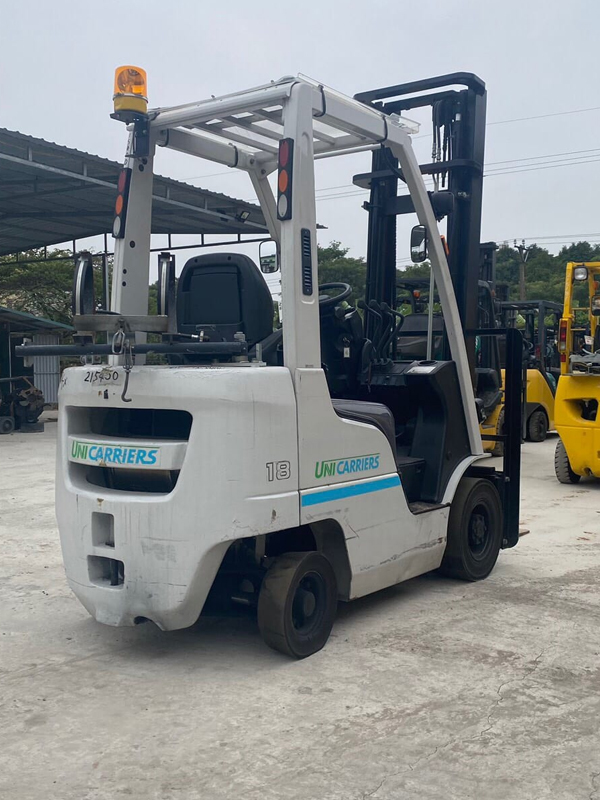 Xe nâng xăng/gas 1.8 tấn Unicarriers EBT-P1F1