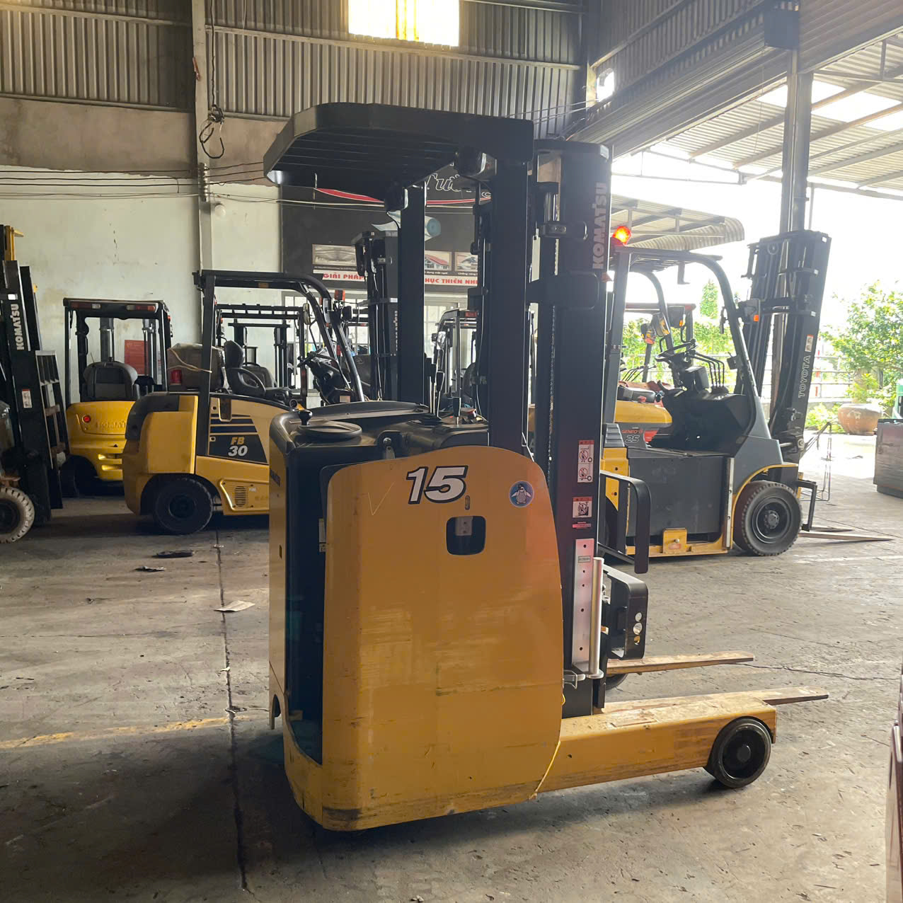 Xe nâng điện Komatsu 1.5 tấn FB15RLF-15 (160524) - Ảnh 4