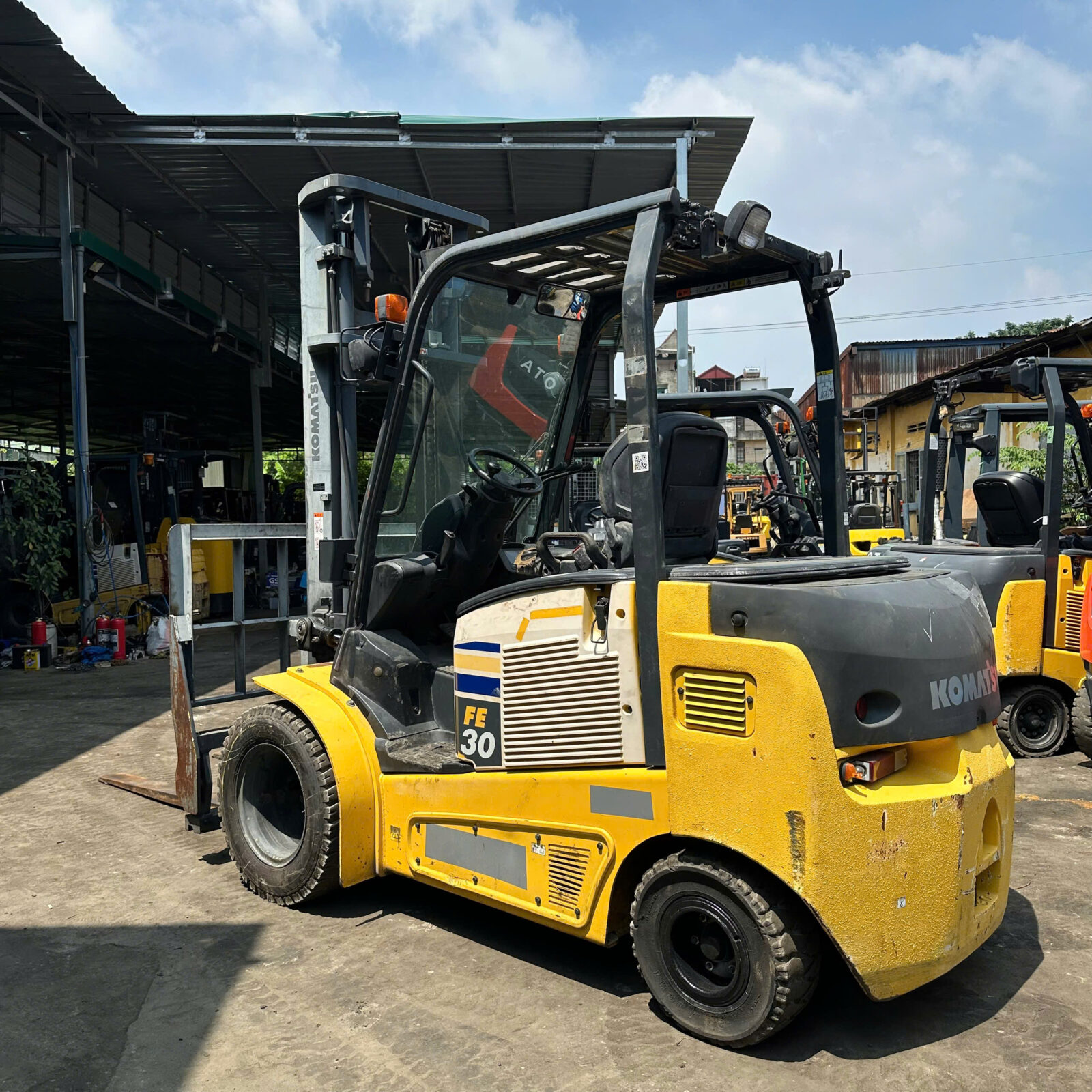 Xe nâng điện Komatsu 3 tấn FE30-1 (307033) - Ảnh 2