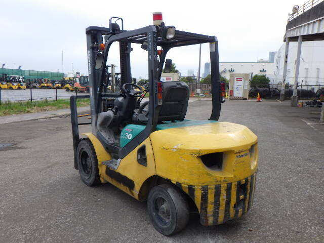 Xe nâng dầu Komatsu 3.0 tấn FD30T-16 sản xuất năm 2006 - Ảnh 3