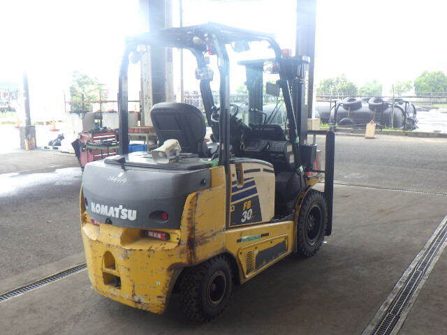 Xe nâng điện Komatsu 3.0 tấn FB30-12 (102426) - Ảnh 9