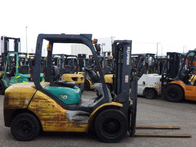 Xe nâng dầu Komatsu 3 tấn FD30T-15 (573387) - Ảnh 9