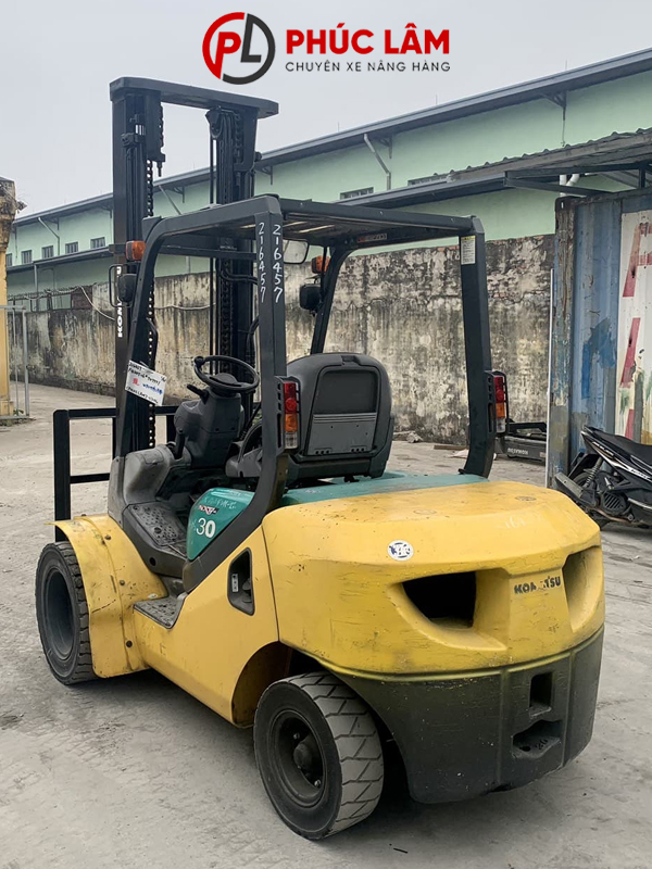 Xe nâng dầu 3 tấn Komatsu FD30T-16 1