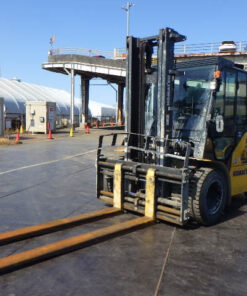 Xe nâng dầu 4.0 tấn Komatsu FH40-2 serial 140957