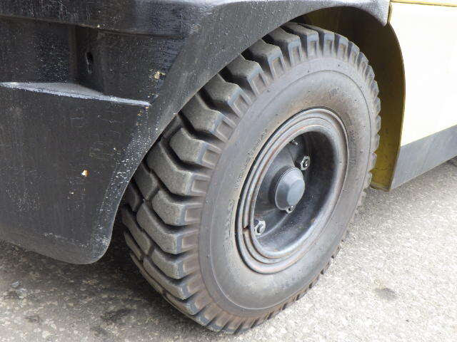 xenang-xe-nang-dau-4-5-tan-komatsu-fh45-1-serial-138213-5.jpg