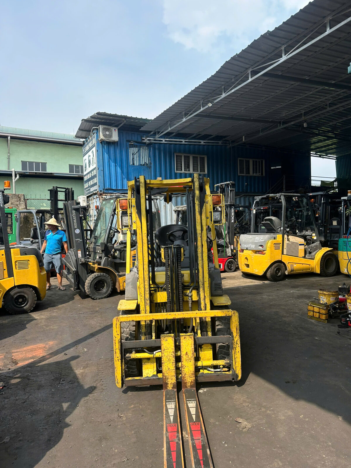 Xe nâng dầu Komatsu 2.5 tấn FD25T-16 (720729) - Ảnh 5
