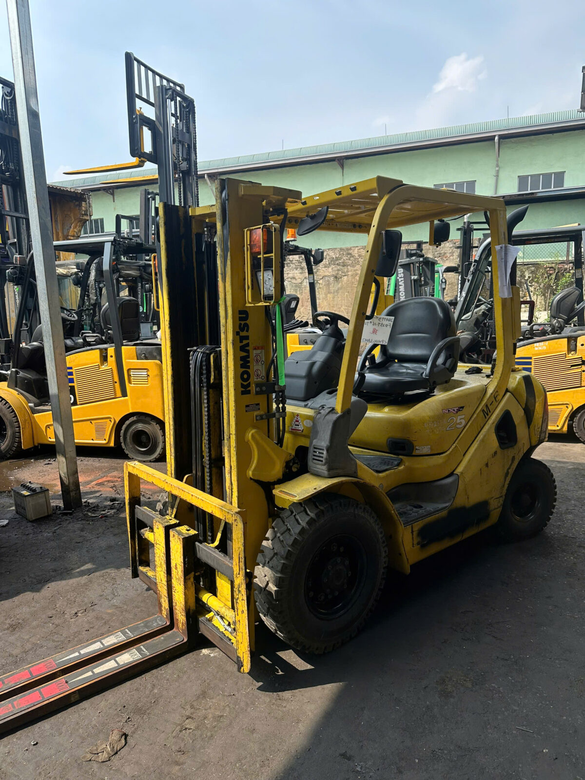Xe nâng dầu Komatsu 2.5 tấn FD25T-16 (720729) - Ảnh 6