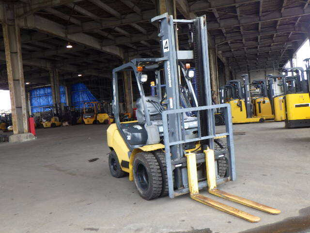 Xe nâng dầu KOMATSU 3.0 tấn FD30C-17 Seri 331160, Sx năm 2014 - Ảnh 8