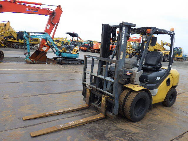 Xe nâng dầu Komatsu 3.0 tấn FD30T-16 (748631) - Ảnh 9