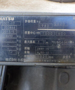 xenang-xe-nang-dau-komatsu-3-0-tan-fd30t-17-seri-323866-san-xuat-nam-2013-2.jpg
