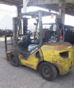 xenang-xe-nang-dau-komatsu-3-0-tan-fd30t-17-seri-323866-san-xuat-nam-2013-5.jpg