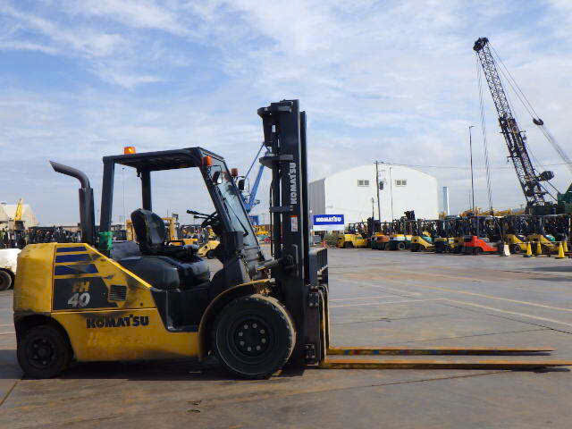 Xe nâng dầu 4.0 tấn Komatsu FH40-2 serie 141153 - Ảnh 2