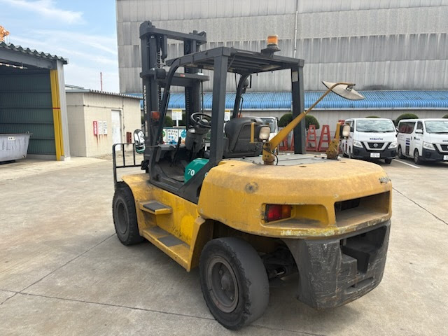 Xe nâng dầu KOMATSU 7.0 tấn FD70-10 Seri 55268, sản xuất năm 2010 - Ảnh 6