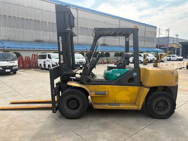 Xe nâng dầu KOMATSU 7.0 tấn FD70-10 Seri 55268, sản xuất năm 2010 - Ảnh 5
