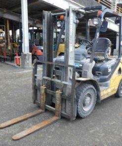 xenang-xe-nang-dau-komatsu-fd20t-17331849-sx-2014-dong-co-4d94le-3.jpg