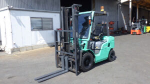 xenang-xe-nang-dau-mitsubishi-2-5-tan-model-fd25t-seri-f18c-50777-san-xuat-nam-2003-7.jpg
