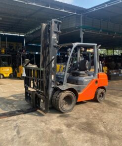 Xe nâng dầu Toyota 3.0 tấn, model 8FD30 sx 2022