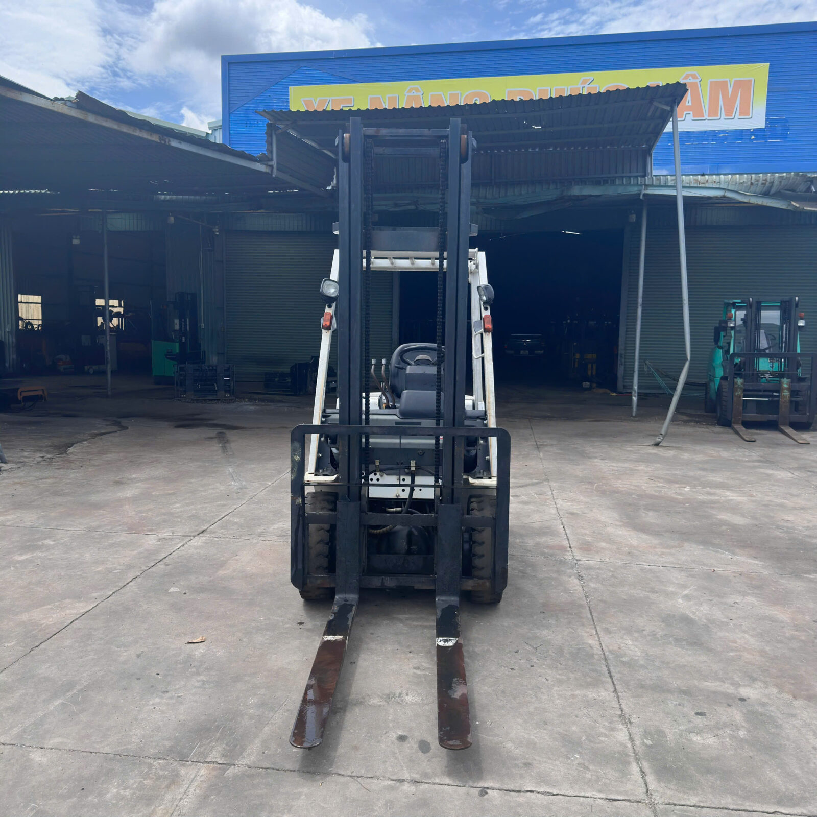 Xe nâng dầu Unicarriers 2.5 tấn P1F2A25J (401598) - Ảnh 7