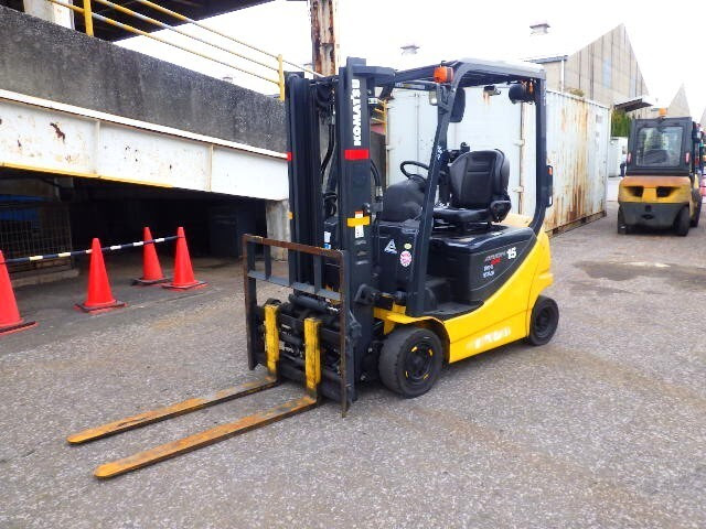 xenang-xe-nang-dien-1-5-tan-komatsu-serial-857628-7.jpg