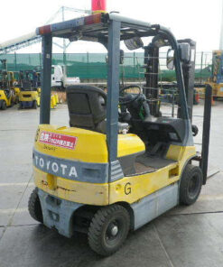 xenang-xe-nang-dien-1-8-tan-toyota-7fb15-serial-7fb18-30031-6.jpg