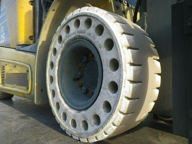 xenang-xe-nang-dien-2-5-tan-komatsu-fb25-12-serial-100181-6.jpg