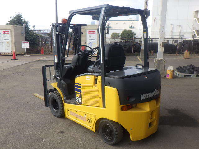 Xe nâng điện 2.5 tấn Komatsu FE25-1 serial 301210 - Ảnh 4