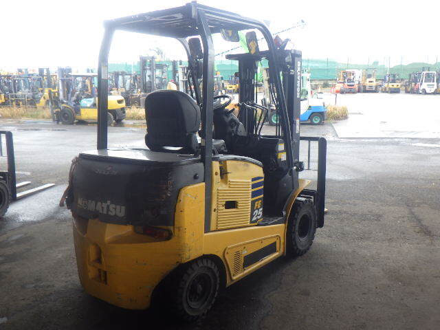 xenang-xe-nang-dien-2-5-tan-komatsu-fe25-1-serial-302820-8.jpg