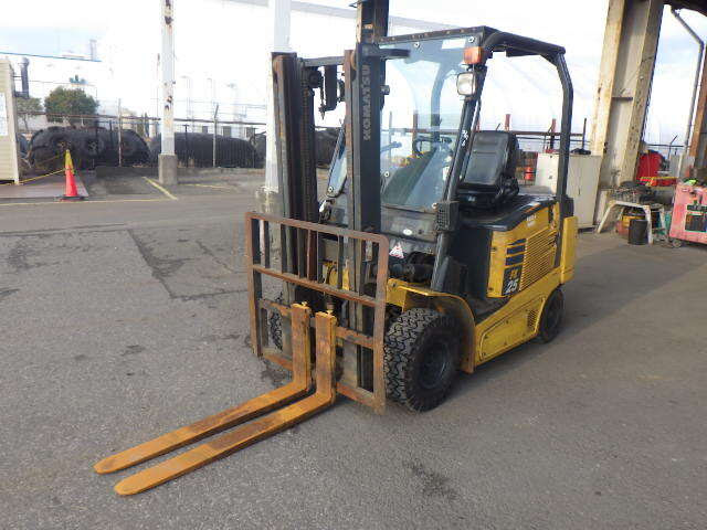 xenang-xe-nang-dien-2-5-tan-komatsu-fe25-1-serial-303613-12.jpg
