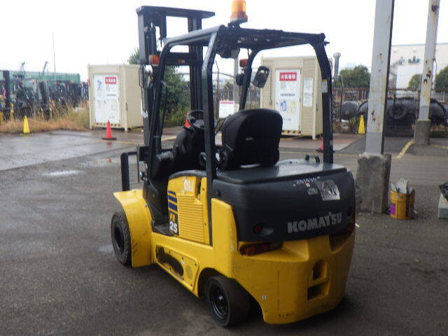 xenang-xe-nang-dien-2-5-tan-komatsu-fe25-1-serial-305562-7.jpg
