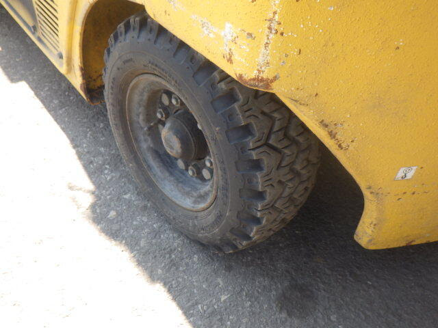 xenang-xe-nang-dien-2-5-tan-komatsu-fe25h-1-serial-307500-9.jpg