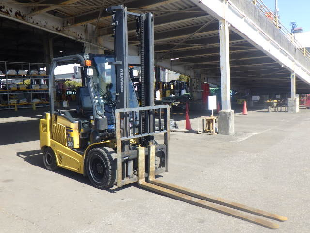 Xe nâng điện Komatsu 3.0 tấn model FE30-1 serial 306436