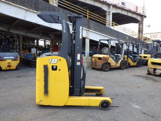xenang-xe-nang-dien-dung-lai-1-8-tan-komatsu-fb18rl-14-146331-6.jpg