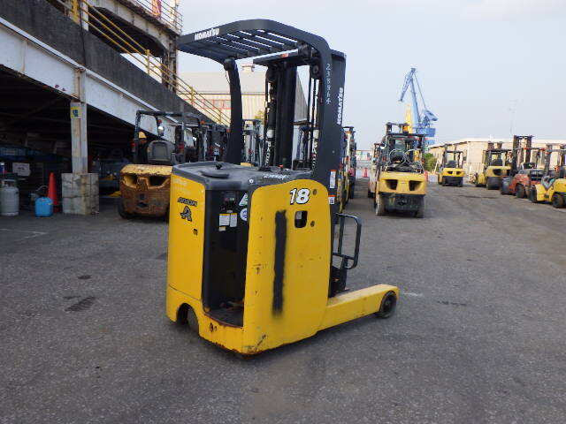 xenang-xe-nang-dien-dung-lai-1-8-tan-komatsu-fb18rl-14-146331-8.jpg