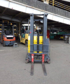 Xe nâng điện đứng lái Nichiyu 1.5 tấn