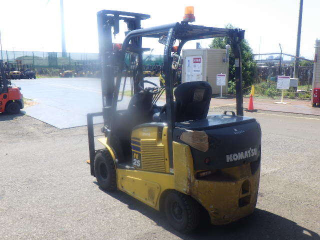 Xe nâng điện Komatsu 2.5 tấn FE25-1 (300096), sản xuất năm 2014 - Ảnh 15