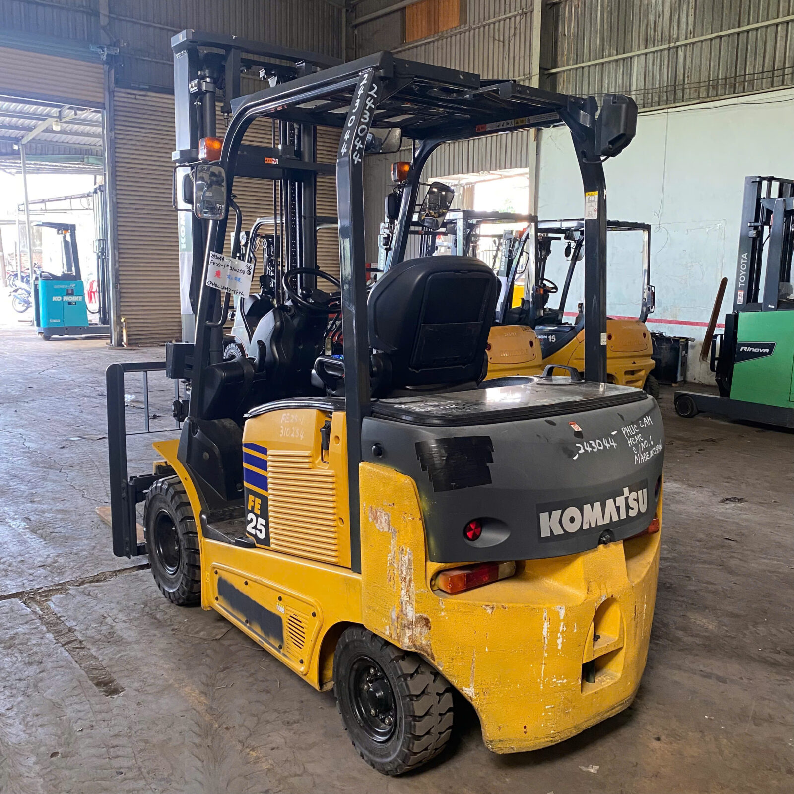 Xe nâng điện Komatsu 2.5 tấn FE25-1 (310254) - Ảnh 5