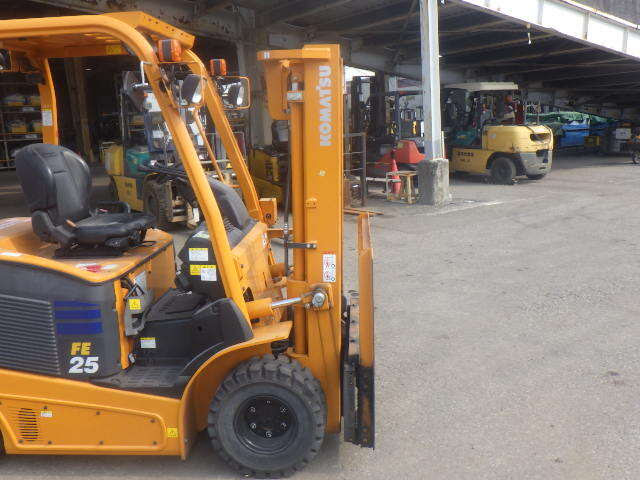 Xe nâng điện Komatsu 2.5 tấn FE25-1 (305196) - Ảnh 8