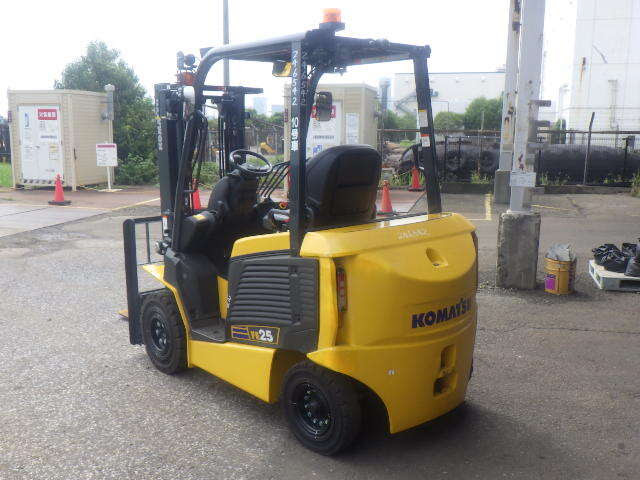 Xe nâng điện KOMATSU 2.5 tấn FE25-2 Seri 323507, Sản Xuất Năm 2023 - Ảnh 3