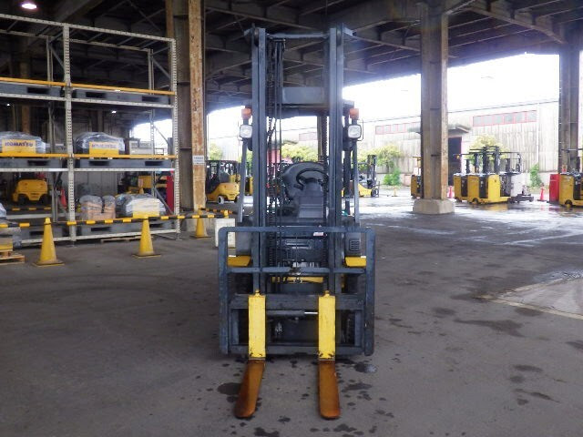 Xe nâng xăng Komatsu 2 tấn FG20C-16 (712066) - Ảnh 9