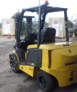 xenang-xe-nang-dien-komatsu-3-0-tan-fe30-2-serial-320735-10.jpg