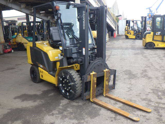 Xe nâng điện Komatsu 3.0 tấn FE30-2 serial 320735