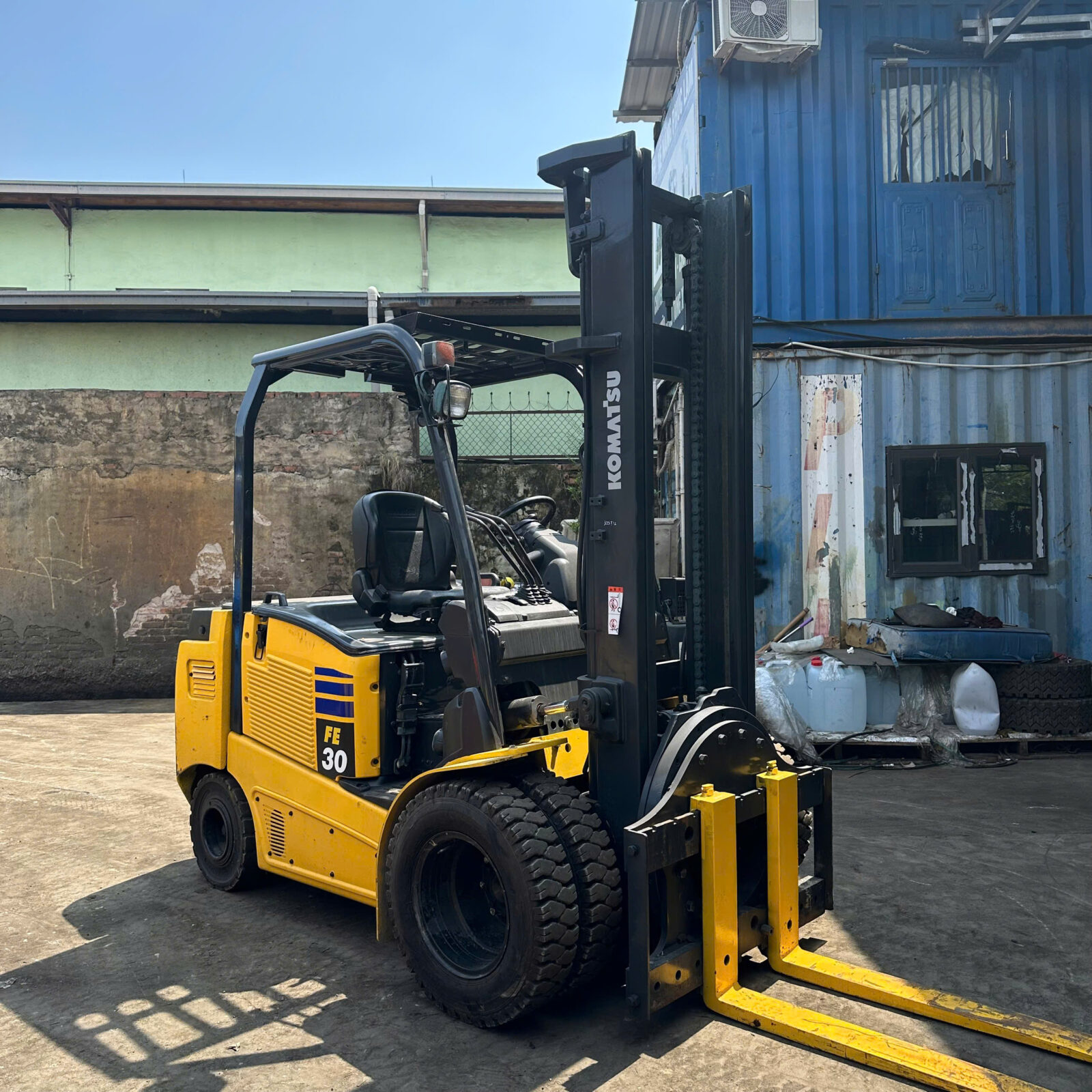 Xe nâng điện Komatsu 3 tấn FE30-1 (305742) - Ảnh 2